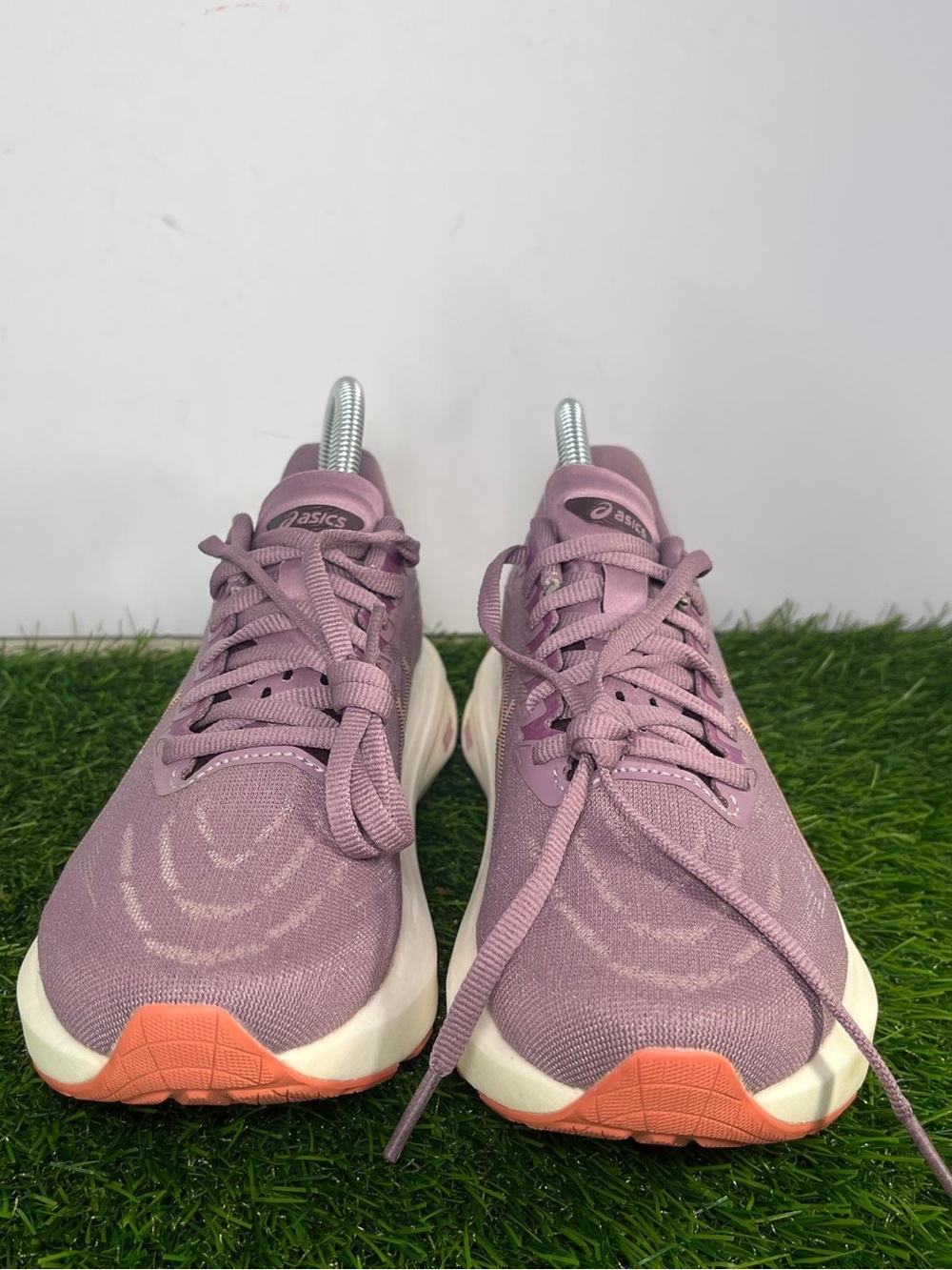 ASICS GT-2000 13 Women’s Running Shoes Size 7 Wide Purple Pink Athletic Sneakers - Picture 2 of 7